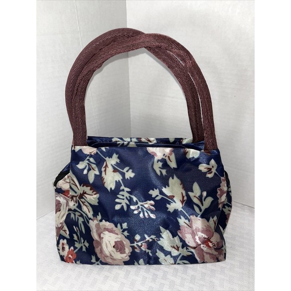 Small purse,lunch bag or cosmetic bag - Picture 1 of 5
